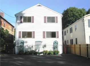 12 Booth Ct, Greenwich, CT 06830