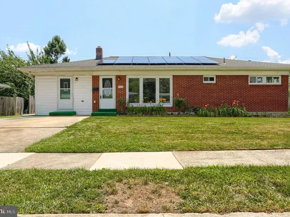 3419 Bedford Dr, Camp Hill, PA 17011