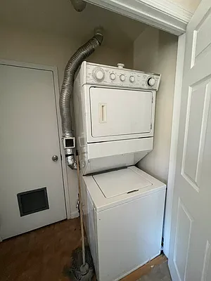 Rented by OOAKB&F INC | media 21