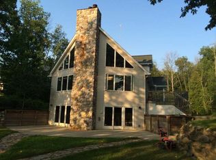 1500 Devries Dr, Gladwin, MI 48624