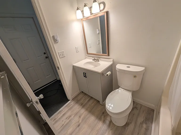 317 S Front St #3 — Photo 4