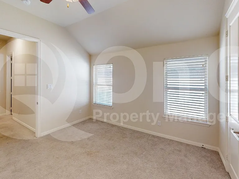 14712 Spitfire Trl — Photo 15