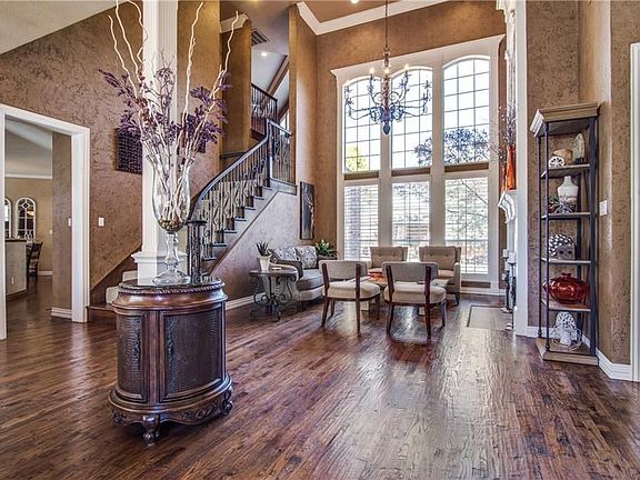 4th image of 609 Park Place Ct