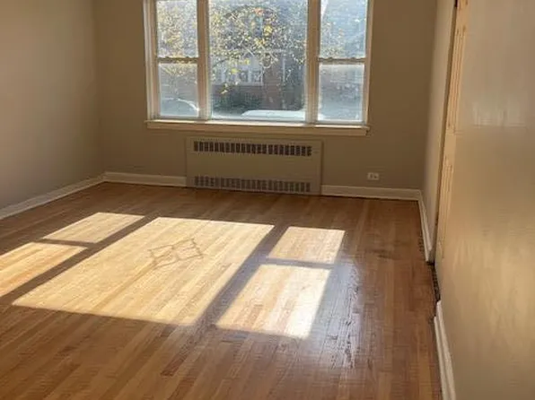 5404 W Gladys Ave #1, Chicago, IL 60644