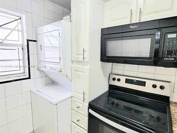 3rd image of 855 Euclid Ave APT 103