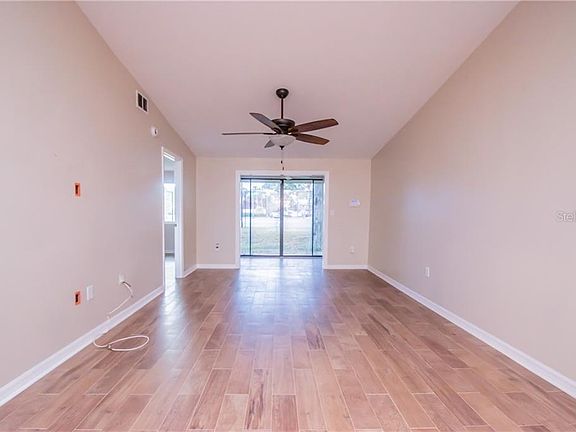 3rd image of 1915 Peppermill Dr #C