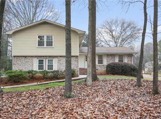 2444 Windon Ct, Dunwoody, GA 30360