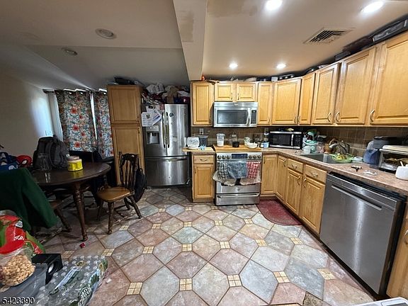 2nd image of 12 Storms Ave