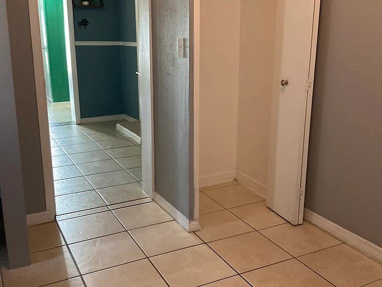 1513 W Rio Vista Ave #B — Photo 5