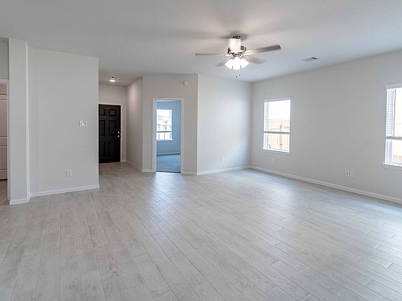 2nd image of 3016 Sunflower Ln