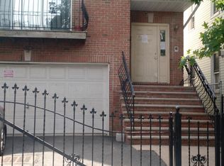 36 Fabyan Pl #2, Newark, NJ 07108