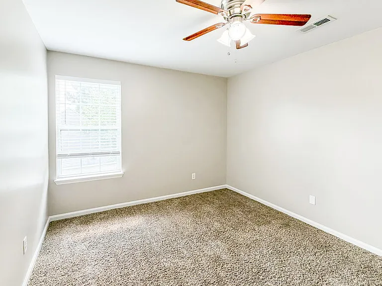1864 Devon Dr — Photo 15