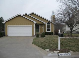 1815 Plymouth Rd, Manhattan, KS 66503