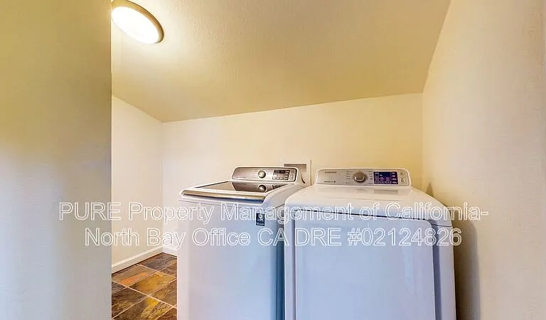 17475 Summit Ave #A — Photo 37