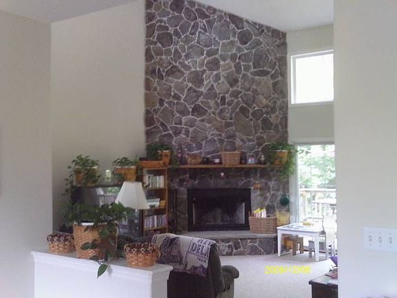 3rd image of 33 Fox Creek Dr