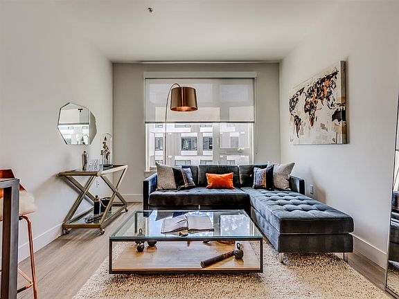 2nd image of 810 Dexter Ave N #2148901