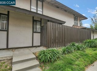 5457 Roundtree Pl APT C, Concord, CA 94521
