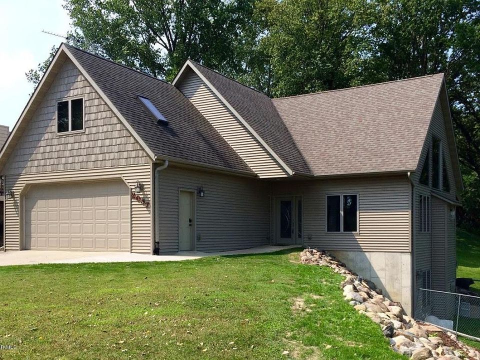 1st image of 2037 Greenwood Dr