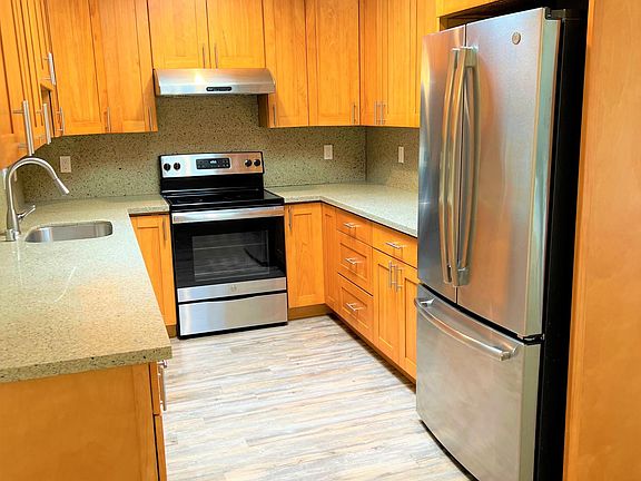 2nd image of 223 25th Ave