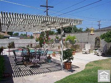 3rd image of 2417 E La Palma Ave