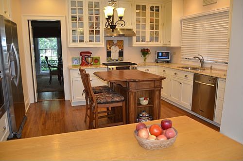 New Kitchen w/Granite and SS Appliances