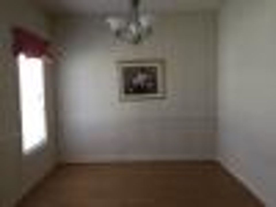 1st image of 321 Wyndhurst Dr
