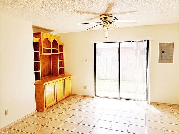 4th image of 421 W Pickens Ave APT B
