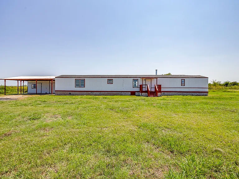 4248 FM 67 — Photo 1