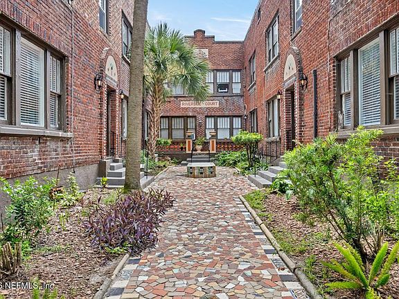 2nd image of 2738 Riverside Ave #6-0