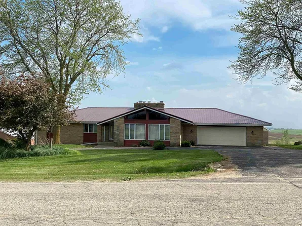 831 County Road IG, Livingston, WI 53554