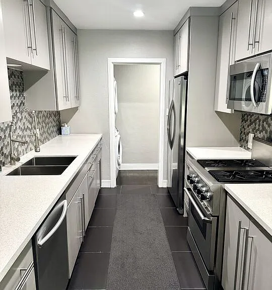 50 Elm Ave #5 — Photo 17