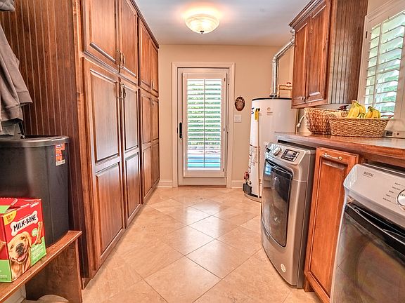 30th image of 199 Liles Ln