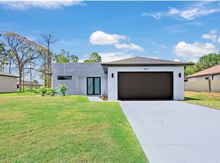 2810 9th St SW, Lehigh Acres, FL 33976