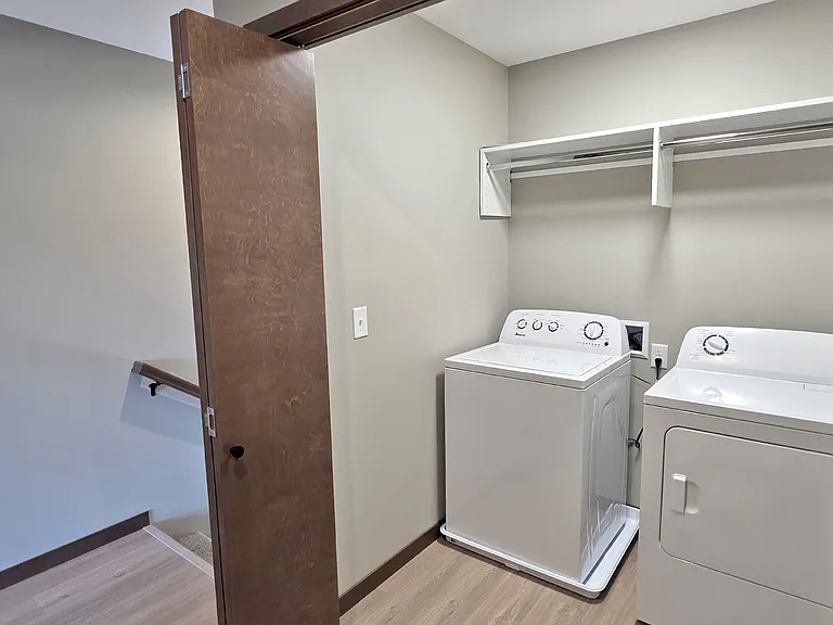 Cloverfield Townhomes — Photo 15