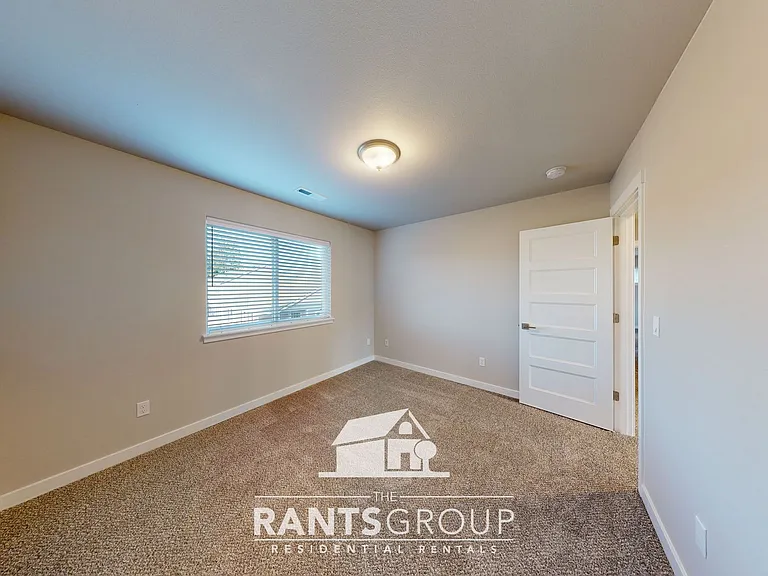 9734 Rayla Ct SE — Photo 18