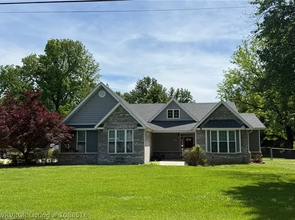 830 W Creek Ave, Sallisaw, OK 74955