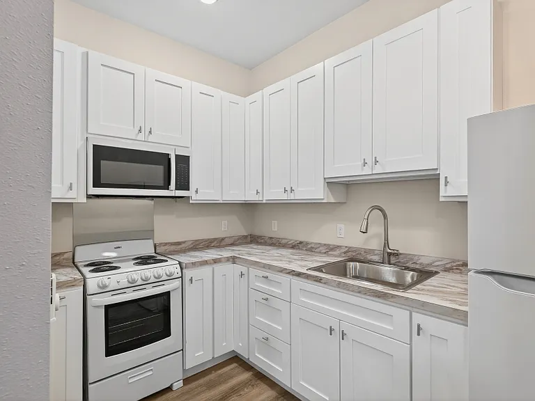 310 E Main St #3 — Photo 14