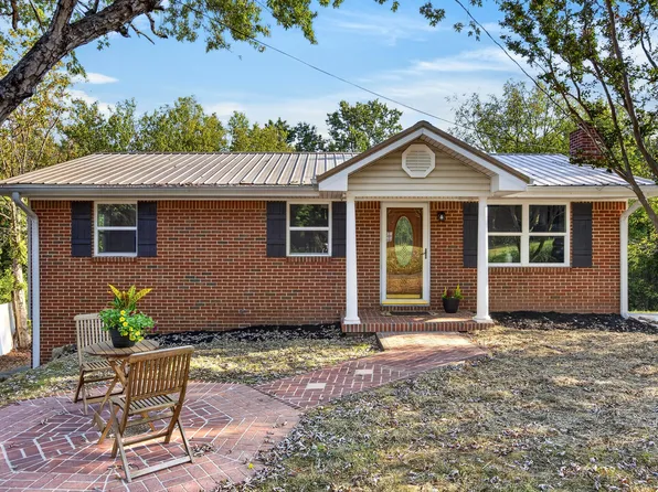 1217 Crest Dr SE, Cleveland, TN 37311