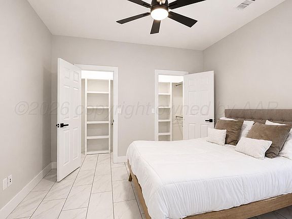 3rd image of 1503 Main St