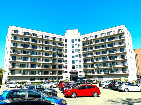 133 Commander Shea Blvd APT 219