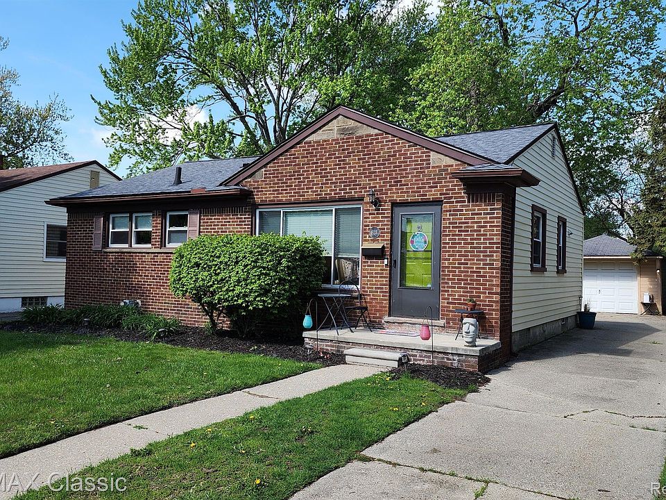 1st image of 621 Symes Ave