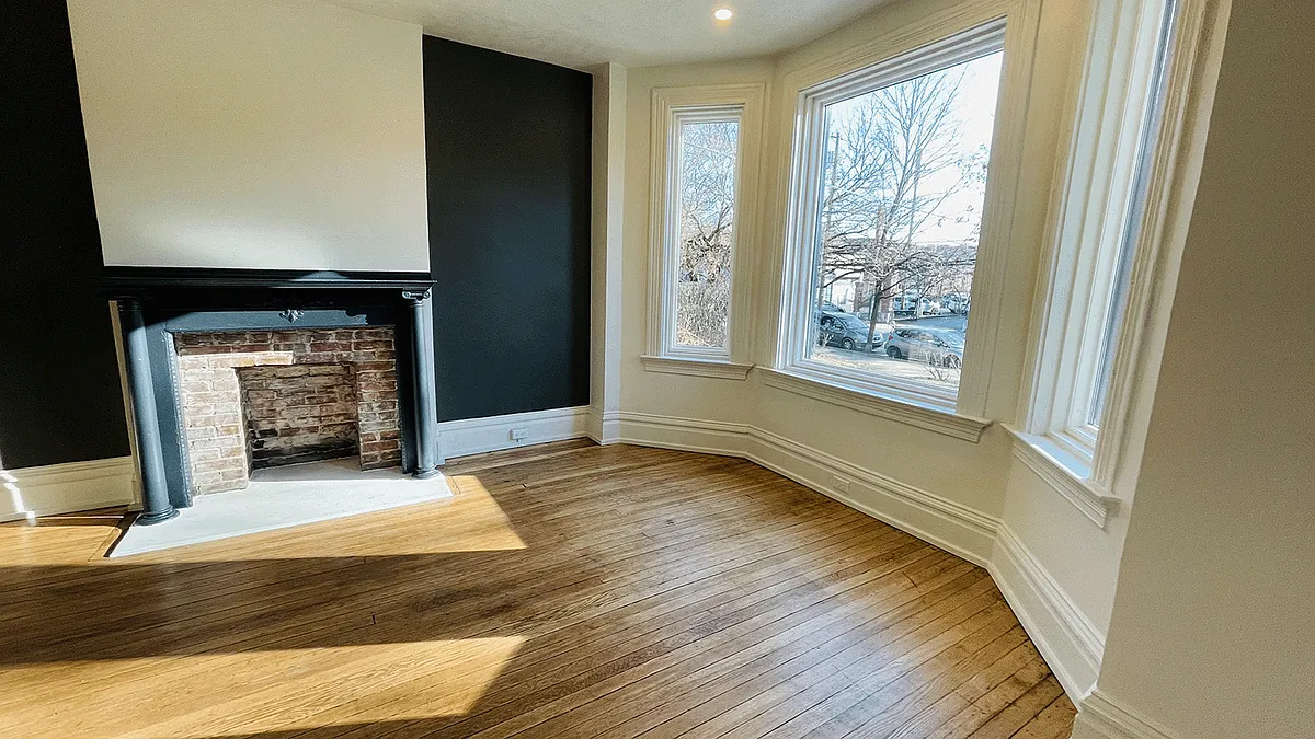 Building Photo - 210 S Winebiddle St #1
