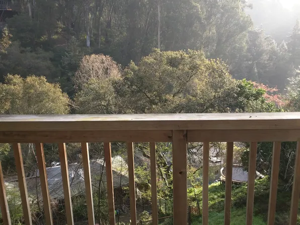 6226 Valley View Rd #2, Oakland, CA 94611