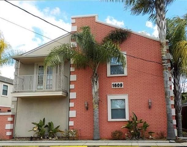 1st image of 1609 Clearview Pkwy #4
