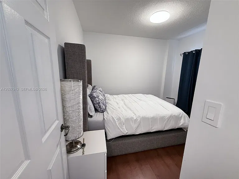115 SW 42nd Ave #402 — Photo 19