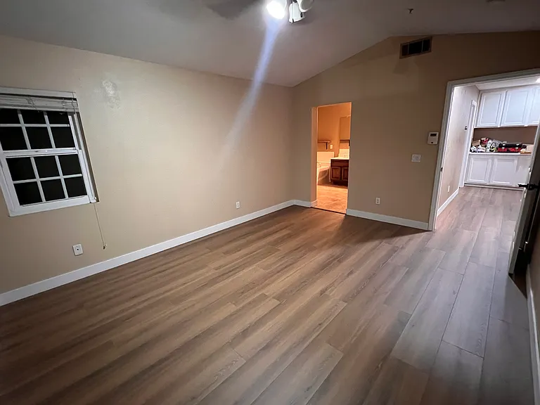 409 Warner St — Photo 21