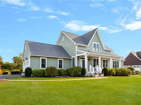 23 E Matunuck Farm Dr, South Kingstown, RI 02879