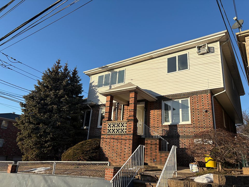1st image of 395 McKinley St Floor 2