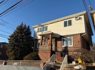 395 McKinley St FLOOR 2, Fairview, NJ 07022