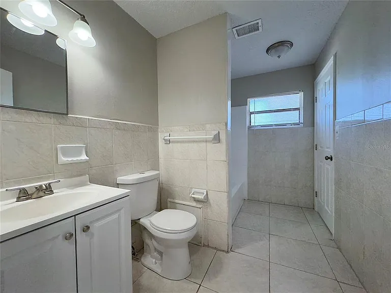 1219 Browning Ave — Photo 15